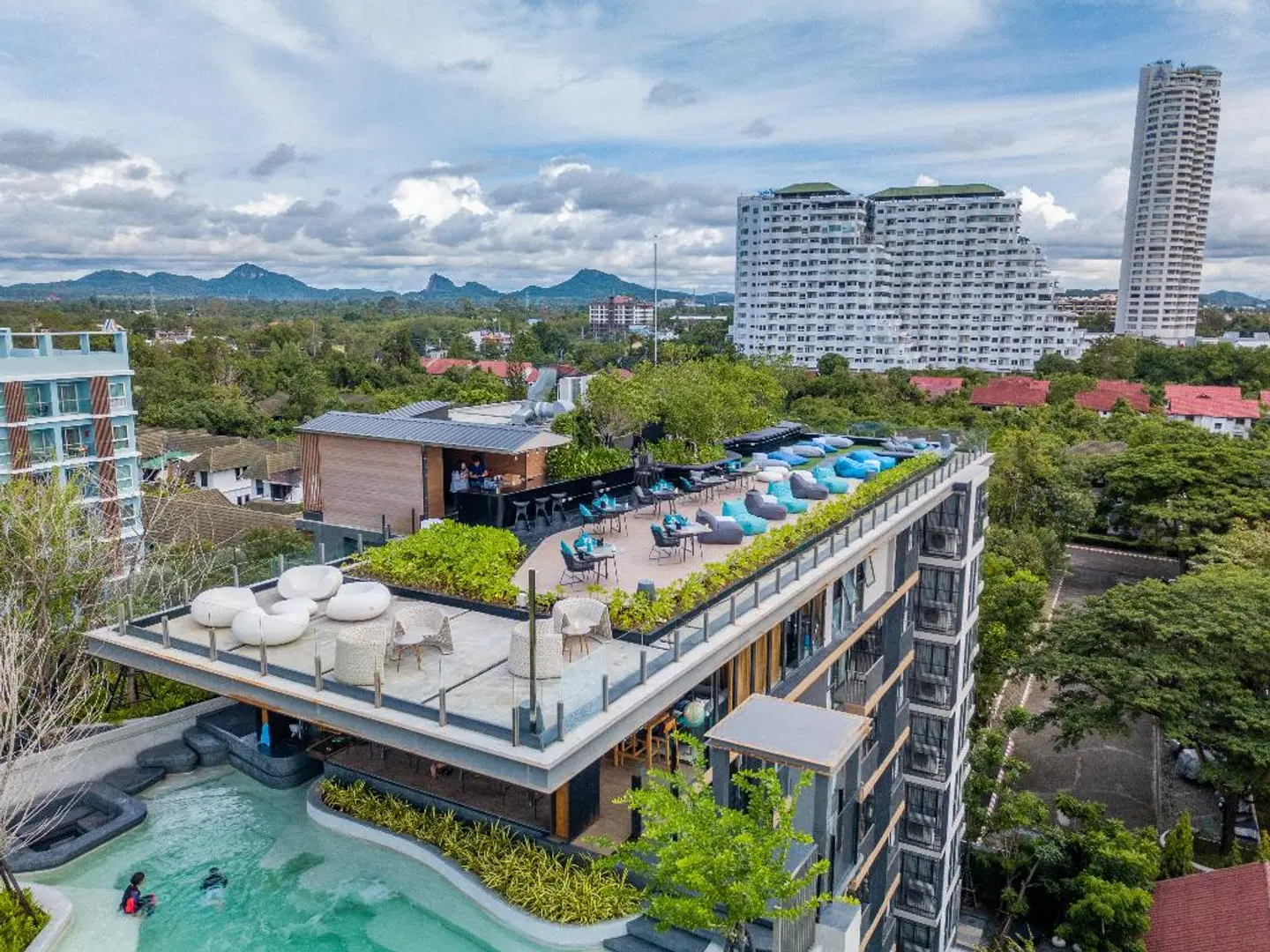 Cross Vibe Pattaya Seaphere EXTERIOR