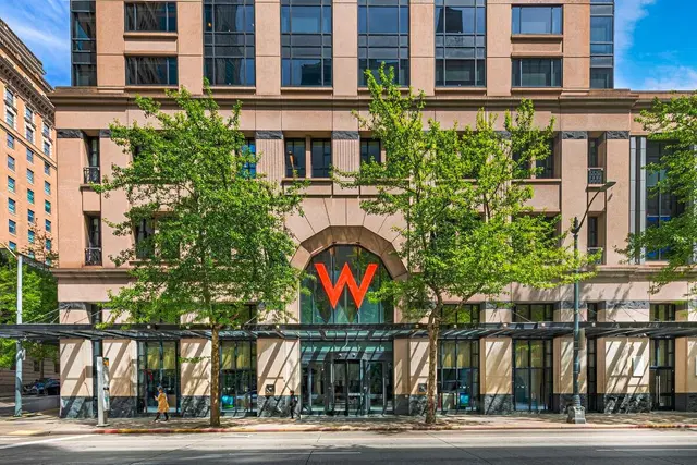 W Seattle EXTERIOR