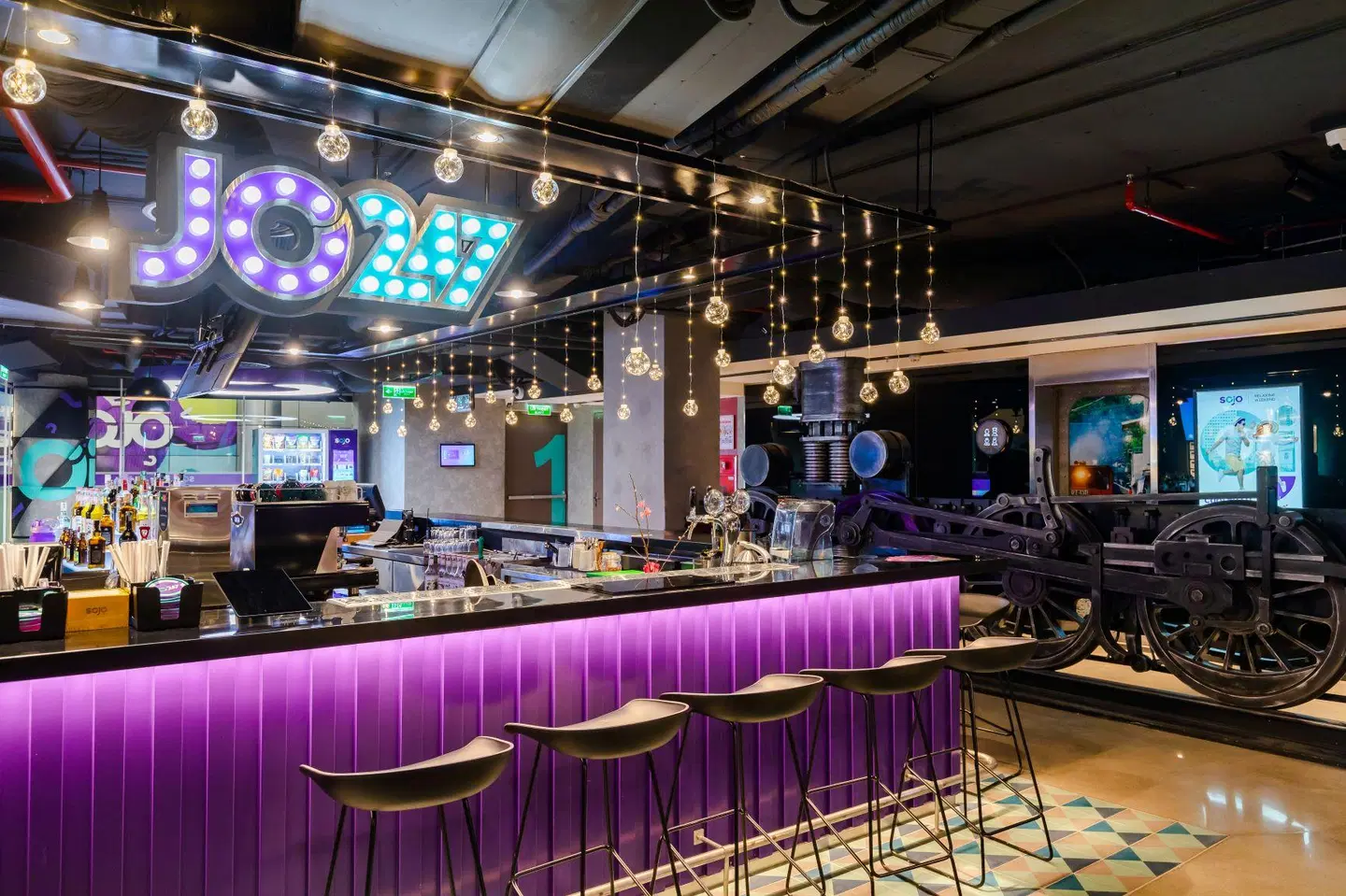 SOJO Hotel Ga Hanoi Bar