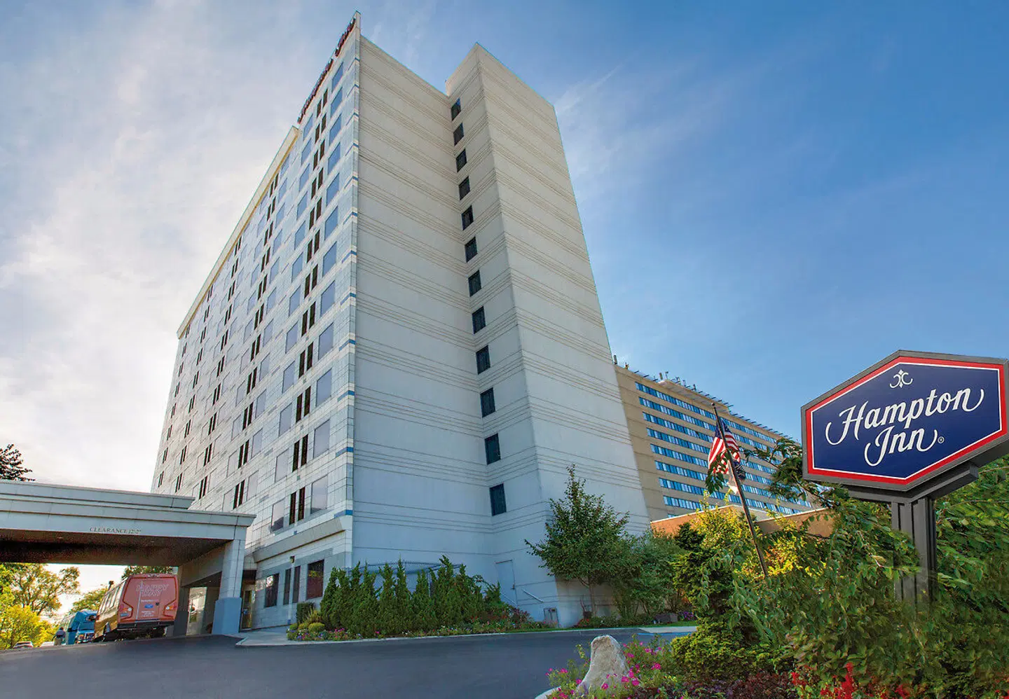 Hampton Inn JFK EXTERIOR