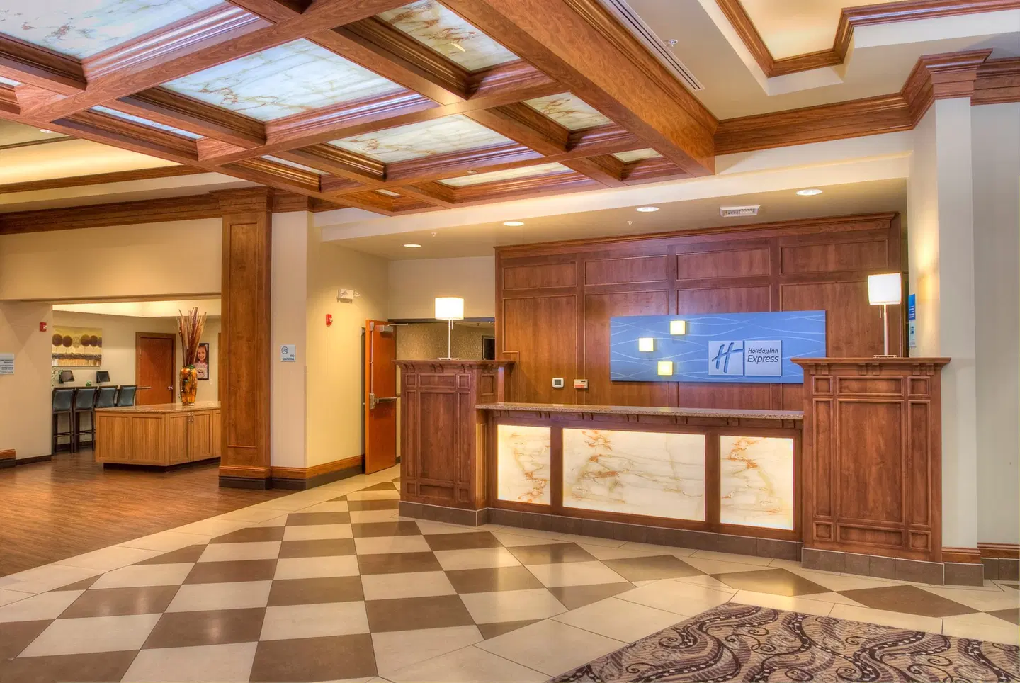 Holiday Inn Express Spokane-Downtown by IHG LOUNGE_LOBBY