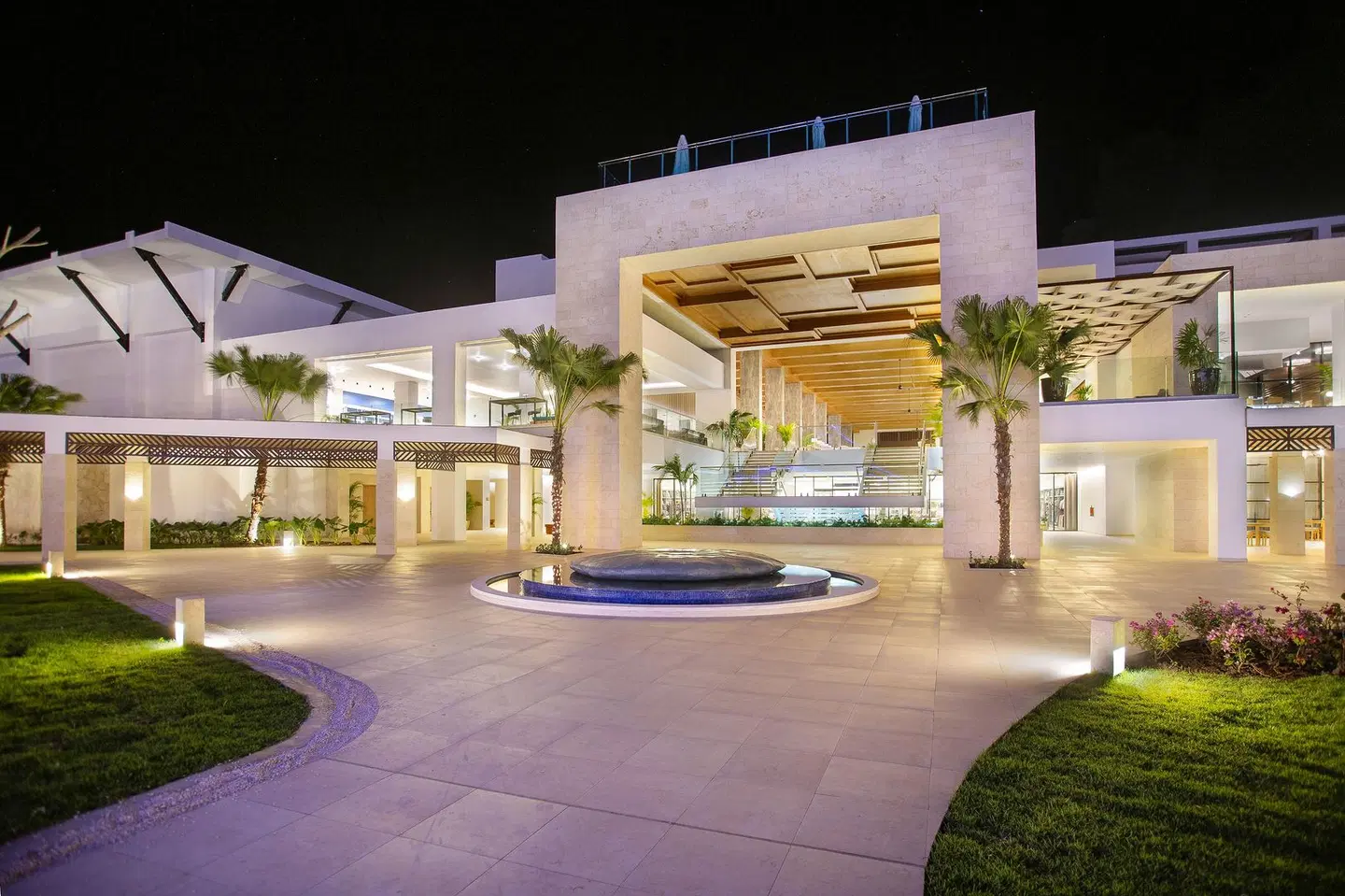 Serenade Punta Cana Beach & Spa Resort EXTERIOR