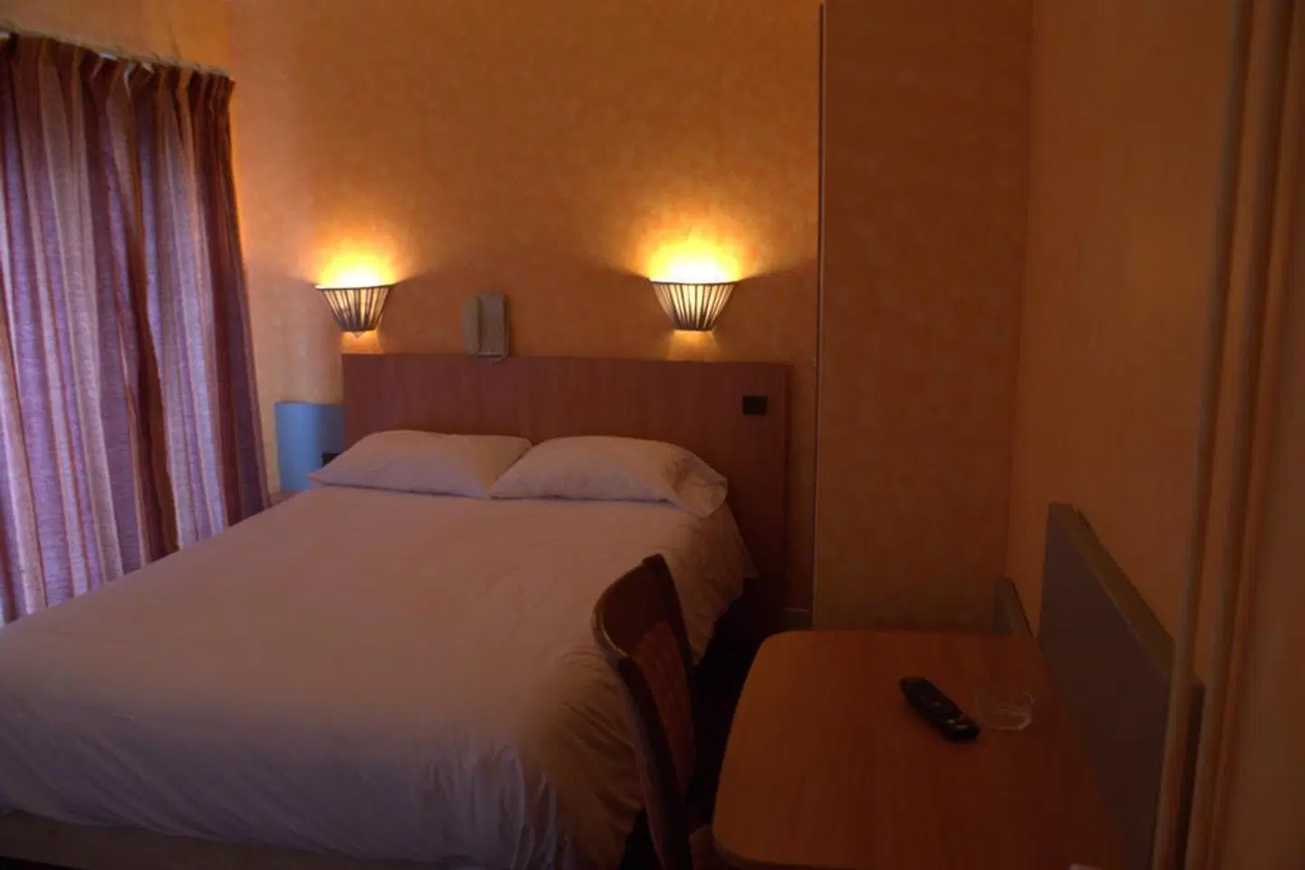 Little Hotel ROOM_EXAMPLE