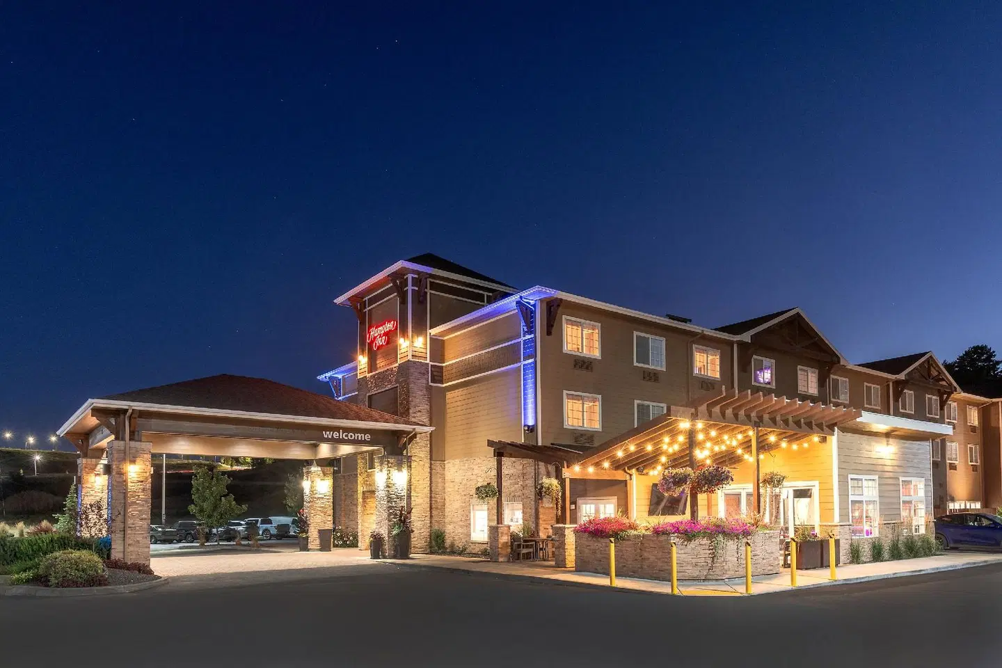 Hampton Inn Pullman EXTERIOR