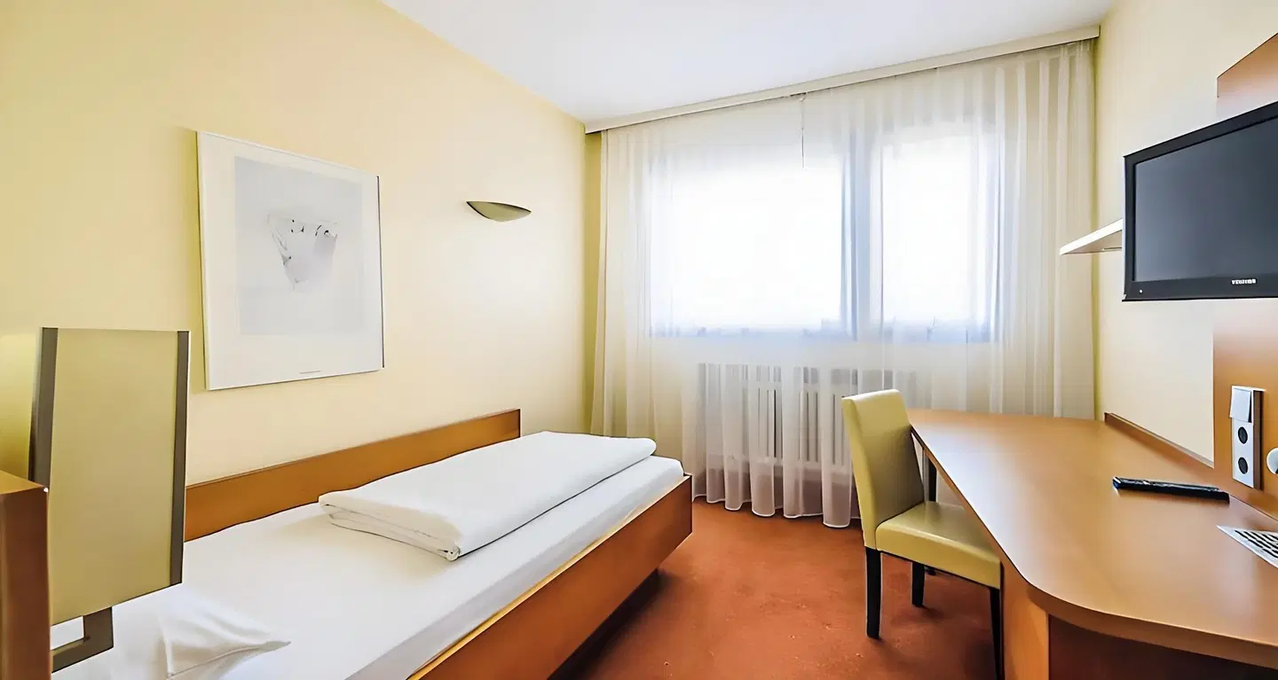 Hotel Rieker am Hauptbahnhof ROOM_EXAMPLE
