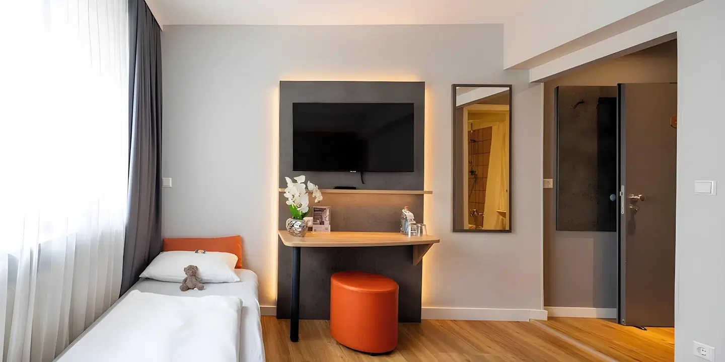 Hotel Rieker am Hauptbahnhof ROOM_EXAMPLE