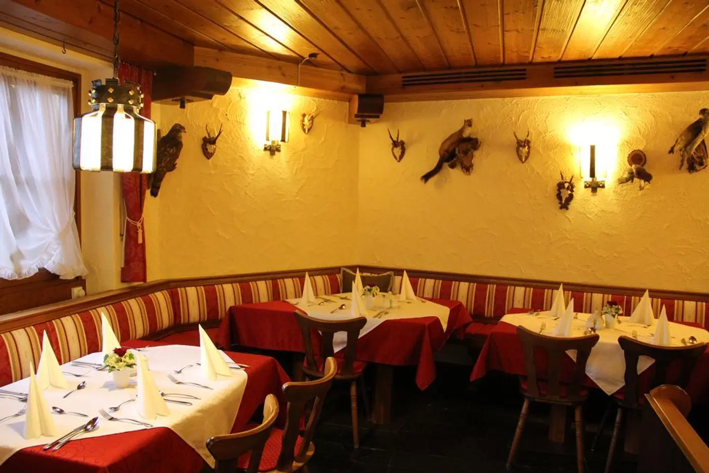 Hotel AlpinaRos Demming Restaurant