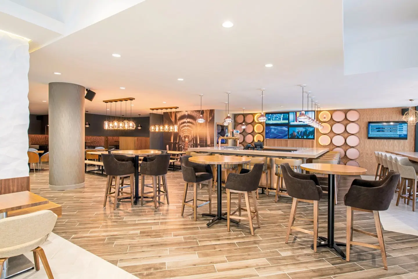 Delta Hotels by Marriott St. John's Conference Centre Bar