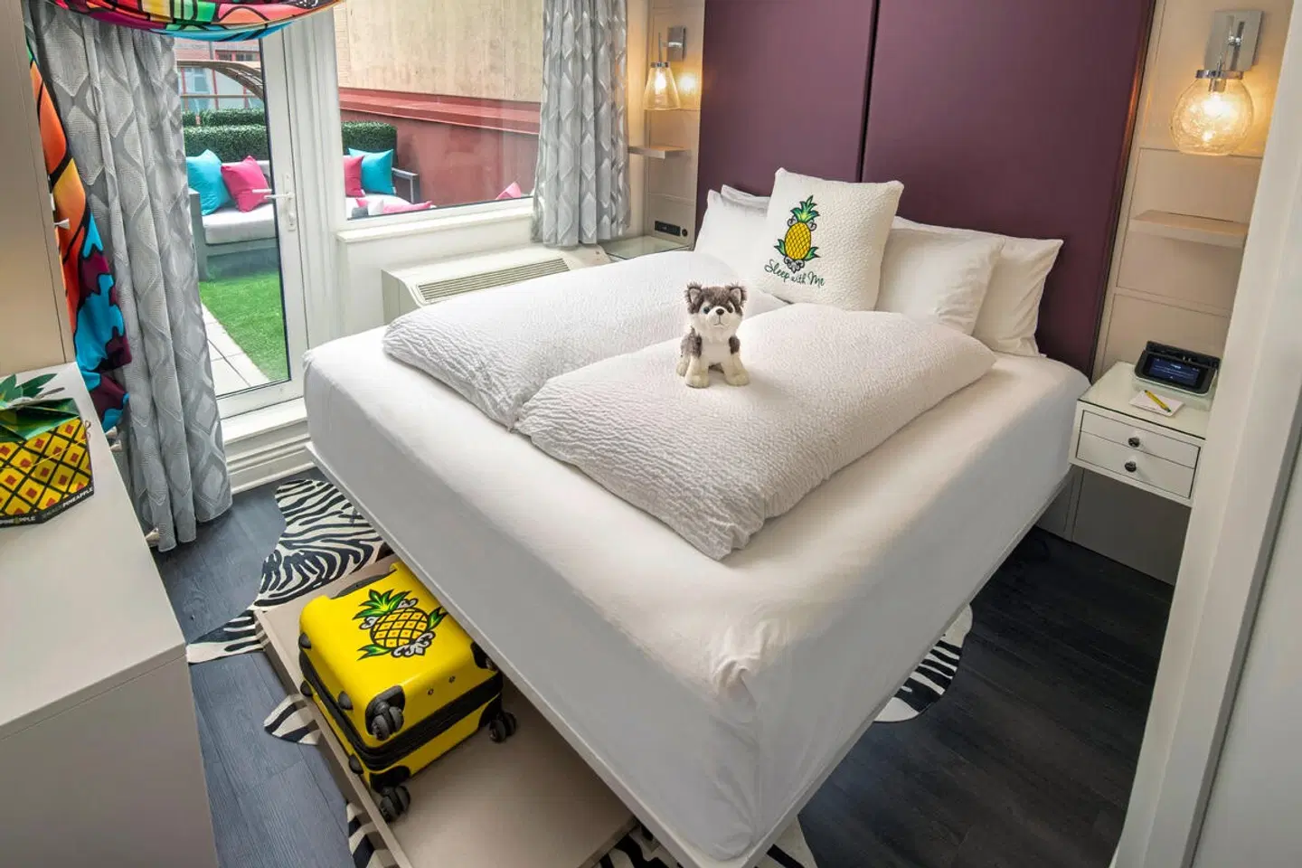 Staypineapple, An Artful Hotel, Midtown New York ROOM_EXAMPLE