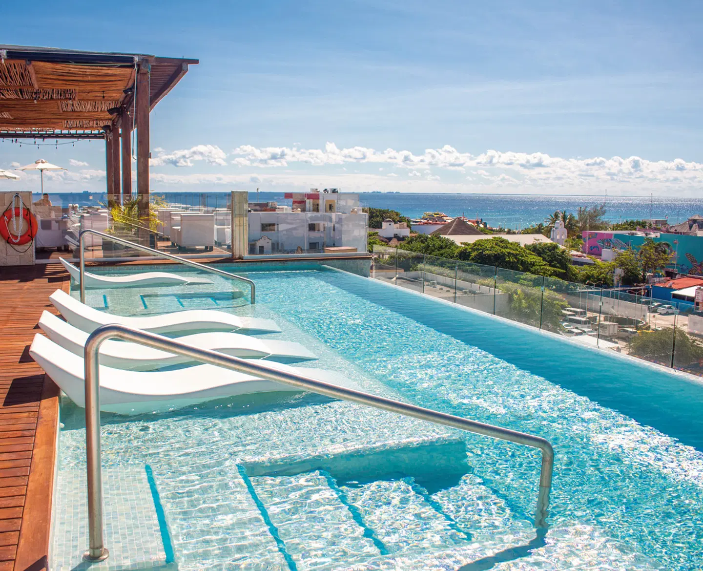 The Fives Downtown Hotel & Residences OUTDOOR_POOL