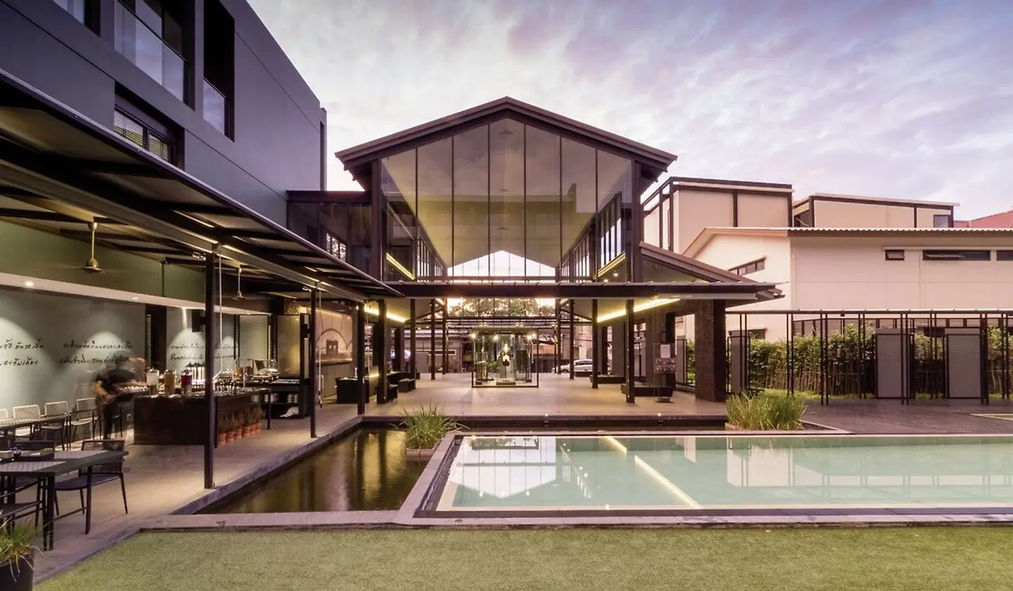Theatre Residence EXTERIOR