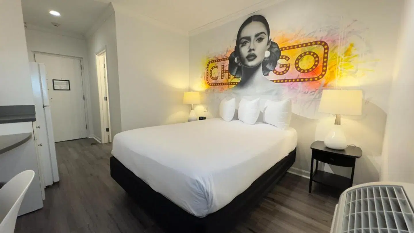 Hotel Chicago West Loop ROOM_EXAMPLE