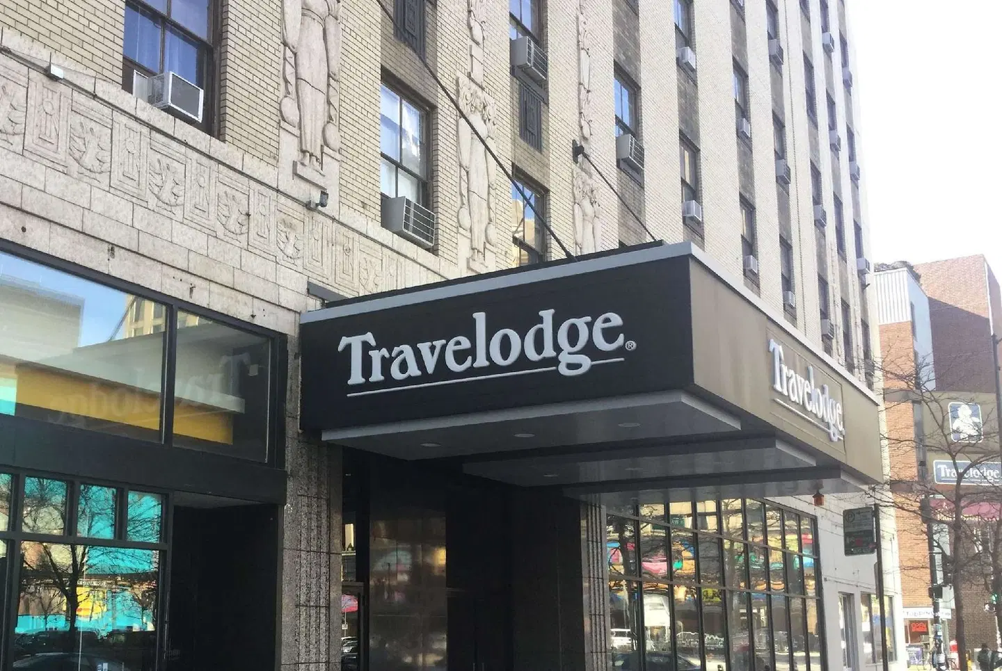 Travelodge by Wyndham Downtown Chicago EXTERIOR
