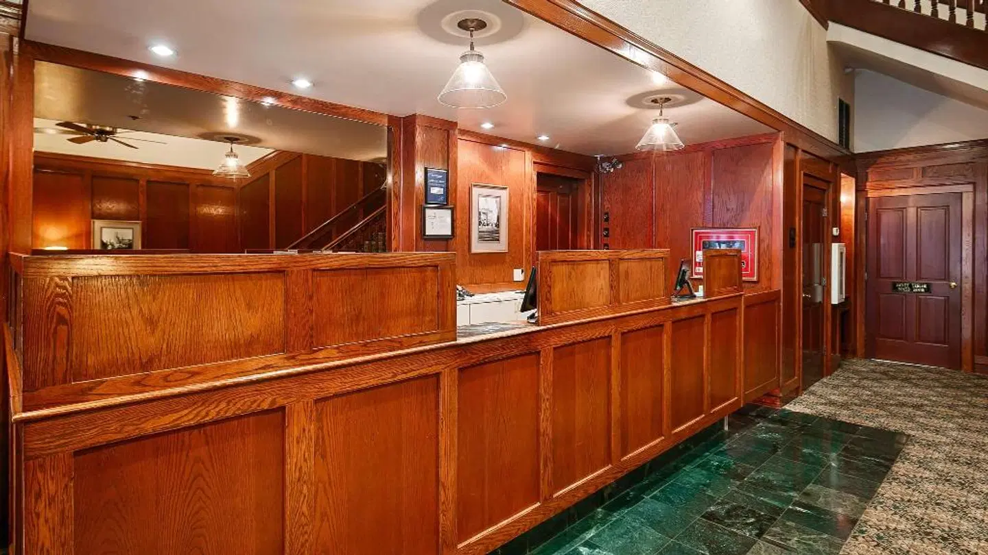 Best Western Plus Pioneer Square LOUNGE_LOBBY