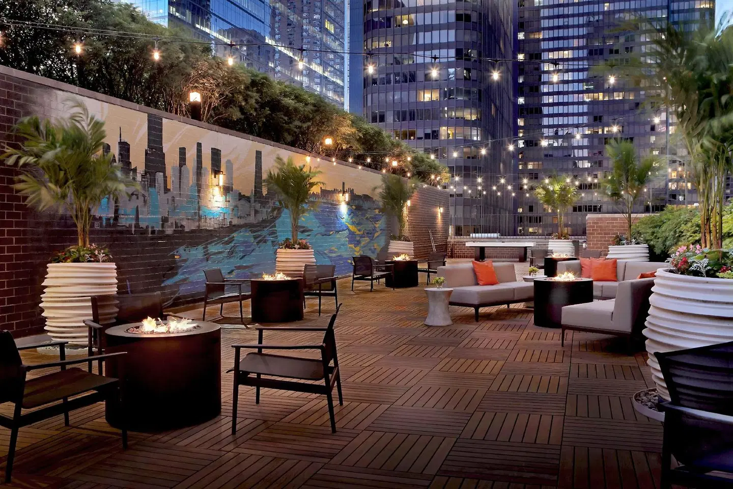DoubleTree by Hilton Hotel Chicago - Magnificent Mile Terrasse