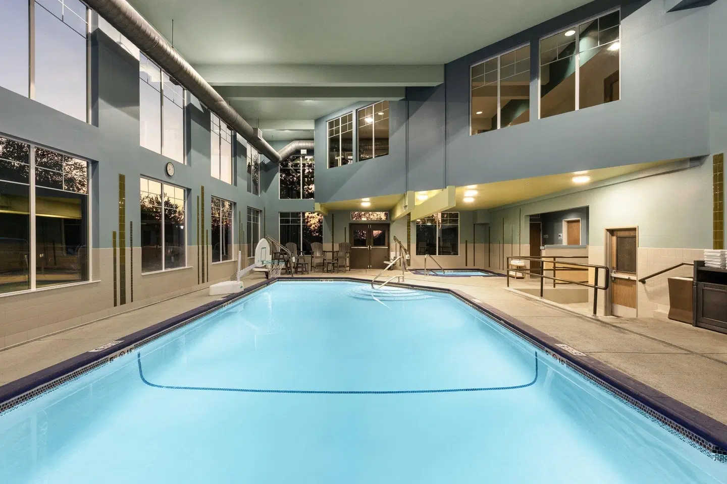 Holiday Inn Express & Suites Sequim by IHG Hallenbad