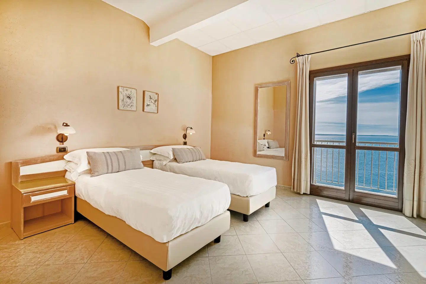 La Baja ROOM_EXAMPLE