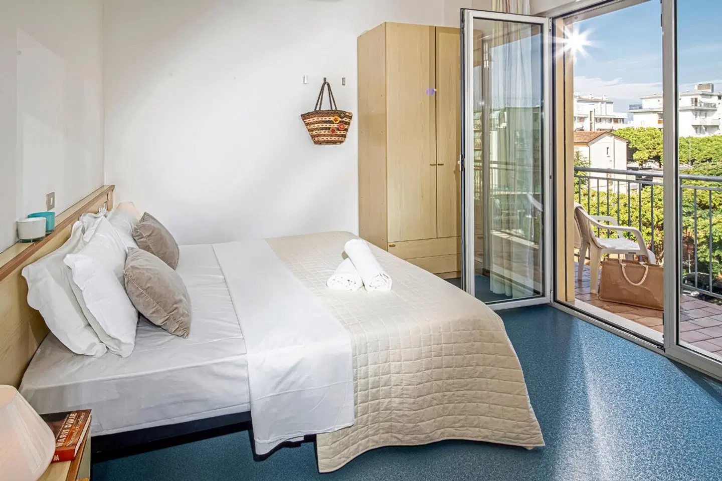 Astor ROOM_EXAMPLE