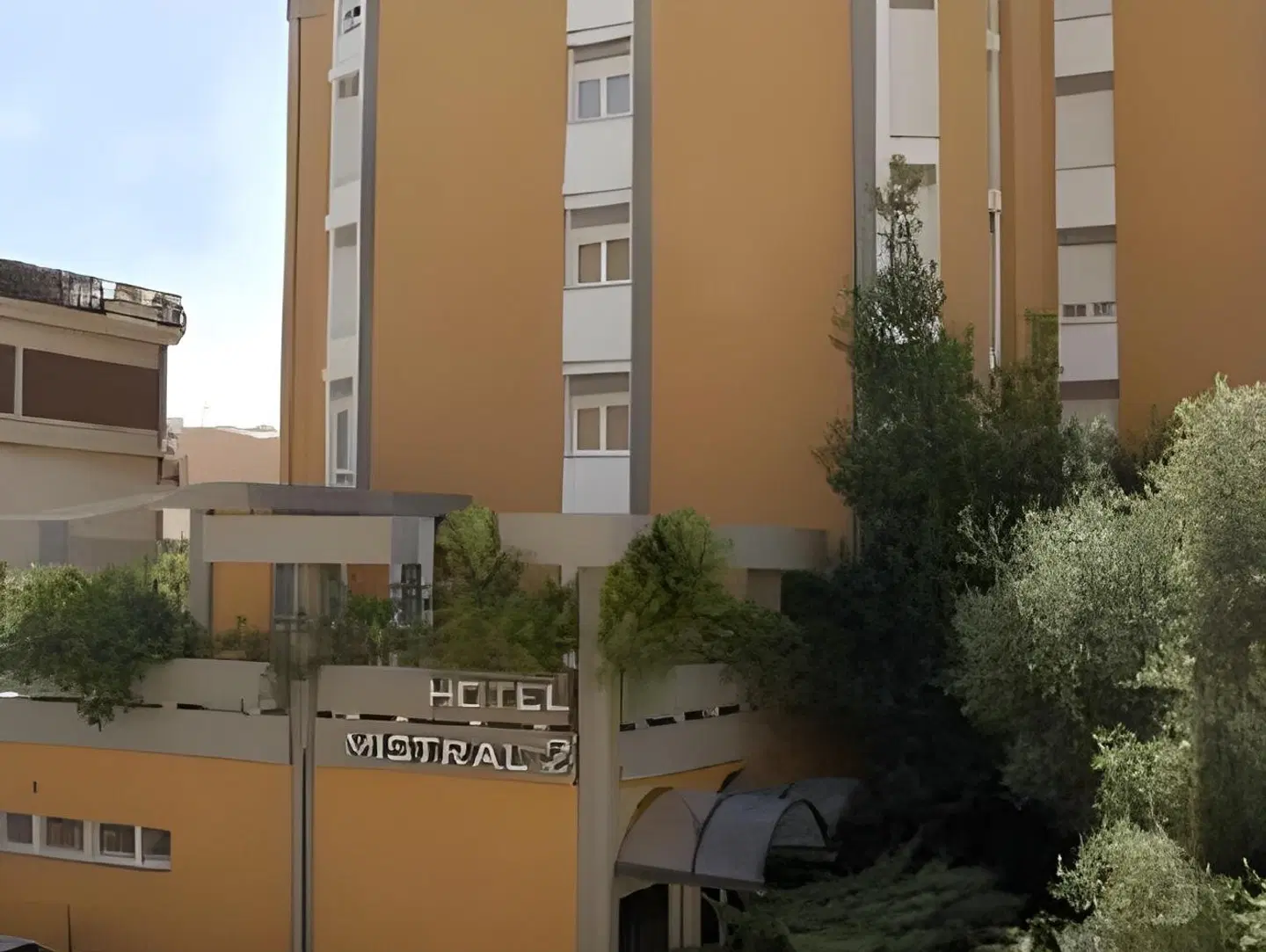 Mistral2 Hotel EXTERIOR