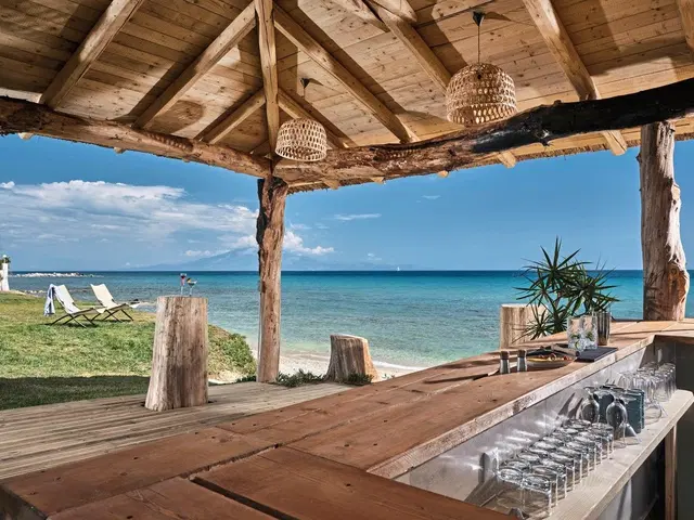 Cavo Orient Beach Hotel Strand