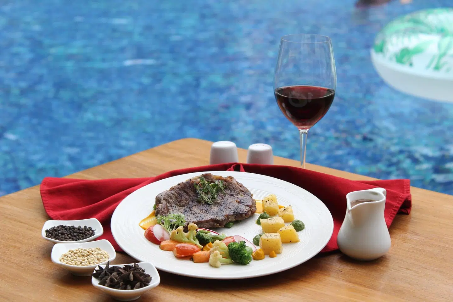 Ramada Encore Bali Seminyak Restaurant