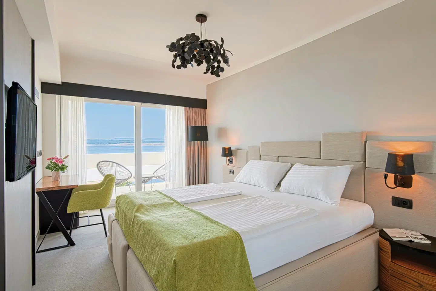 Omorika ROOM_EXAMPLE