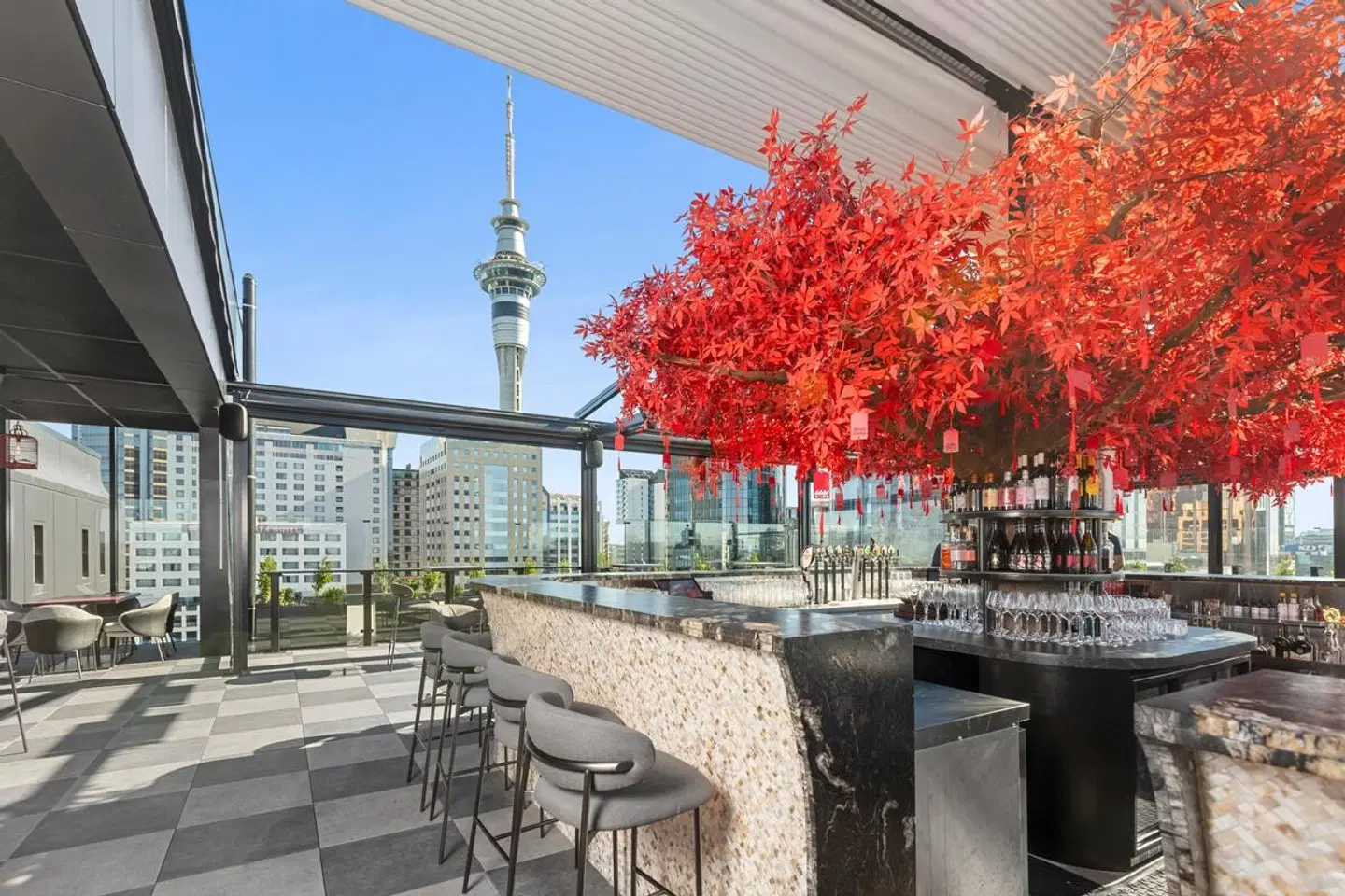 Radisson RED Auckland Terrasse