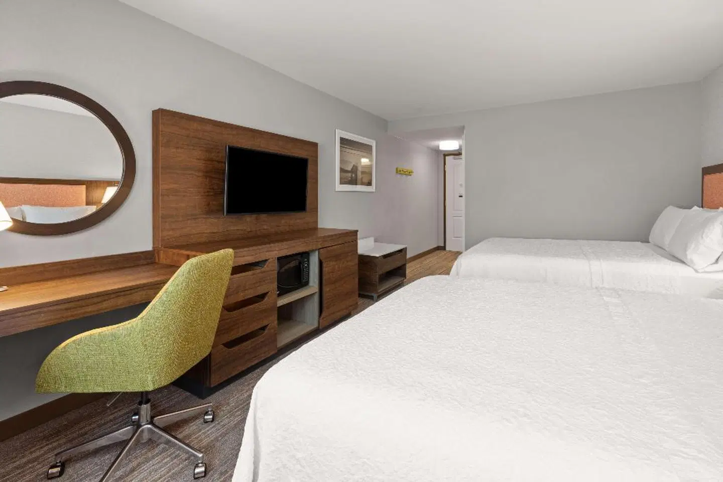 Hampton Inn & Suites Burlington ROOM_EXAMPLE