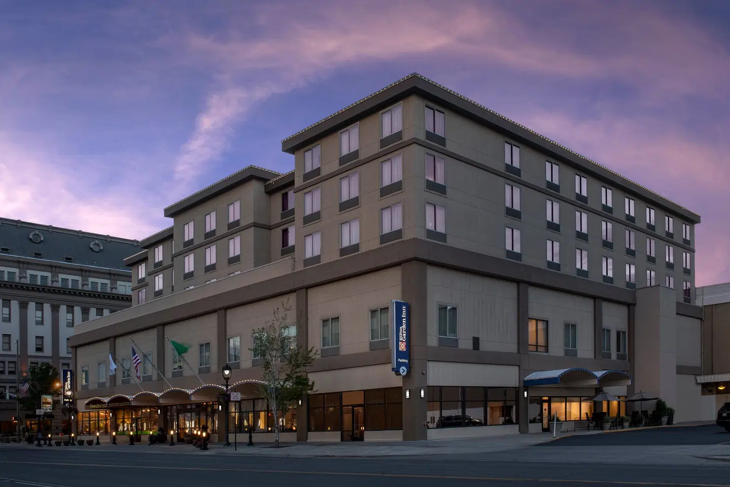 Hilton Garden Inn Yakima EXTERIOR
