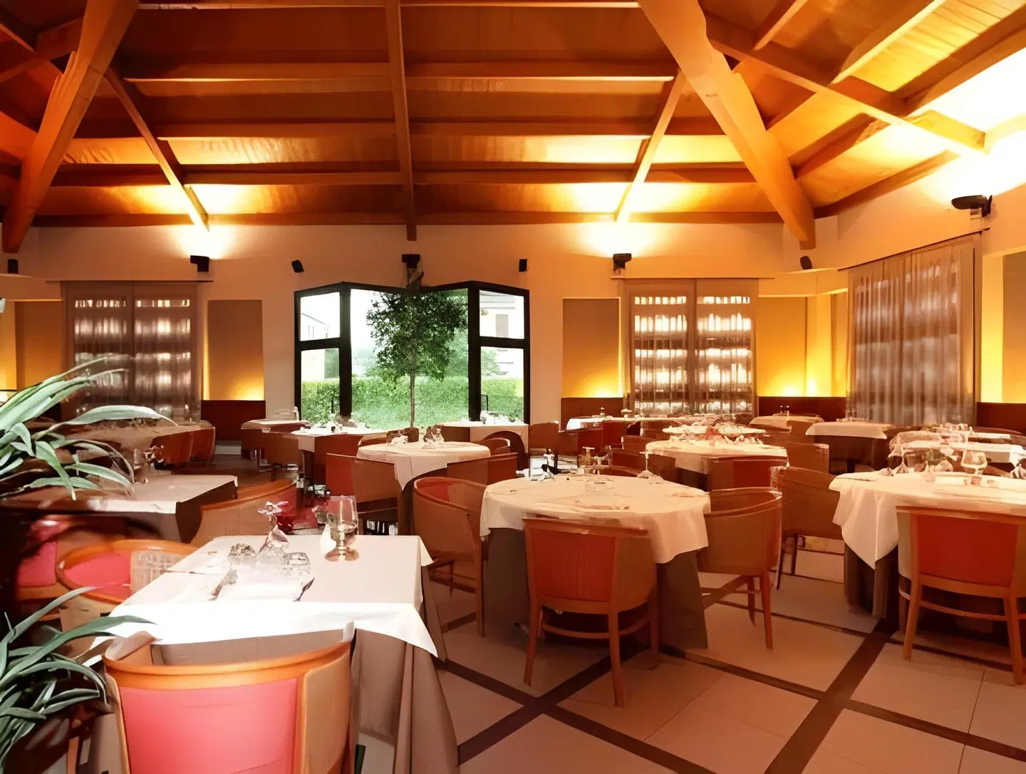 Hotel President Restaurant