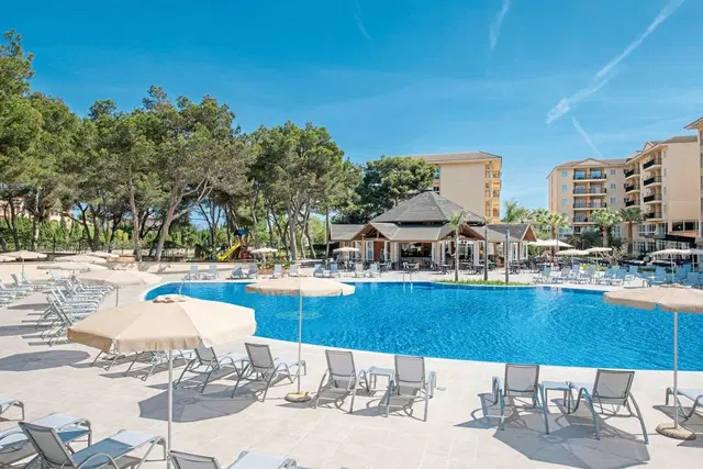 Ca'n Picafort Palace OUTDOOR_POOL