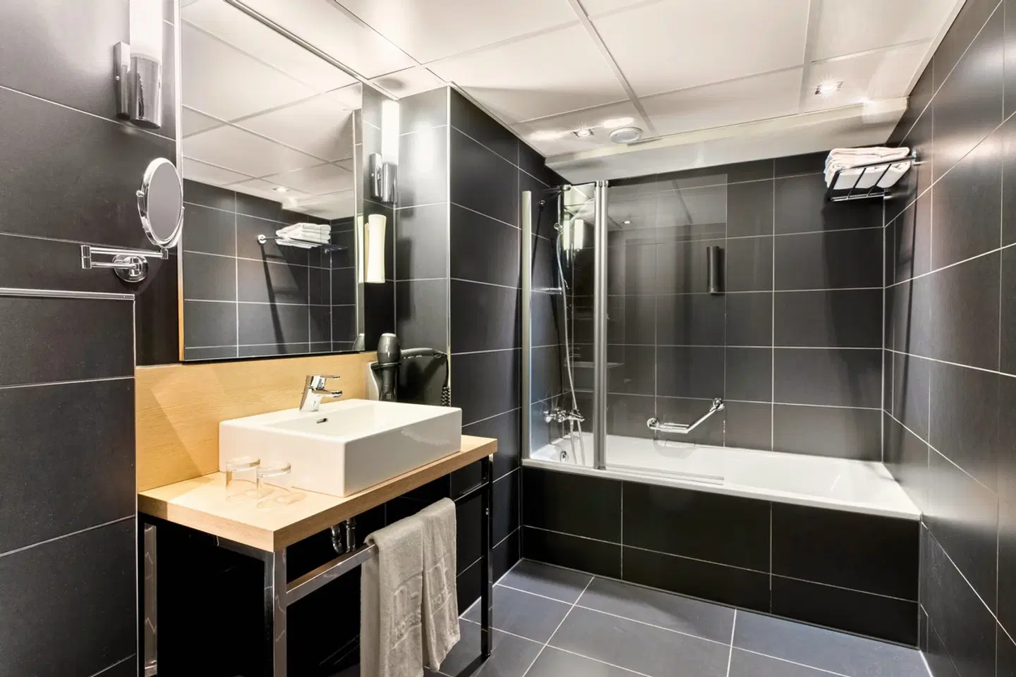 NH Amsterdam Noord Badezimmer