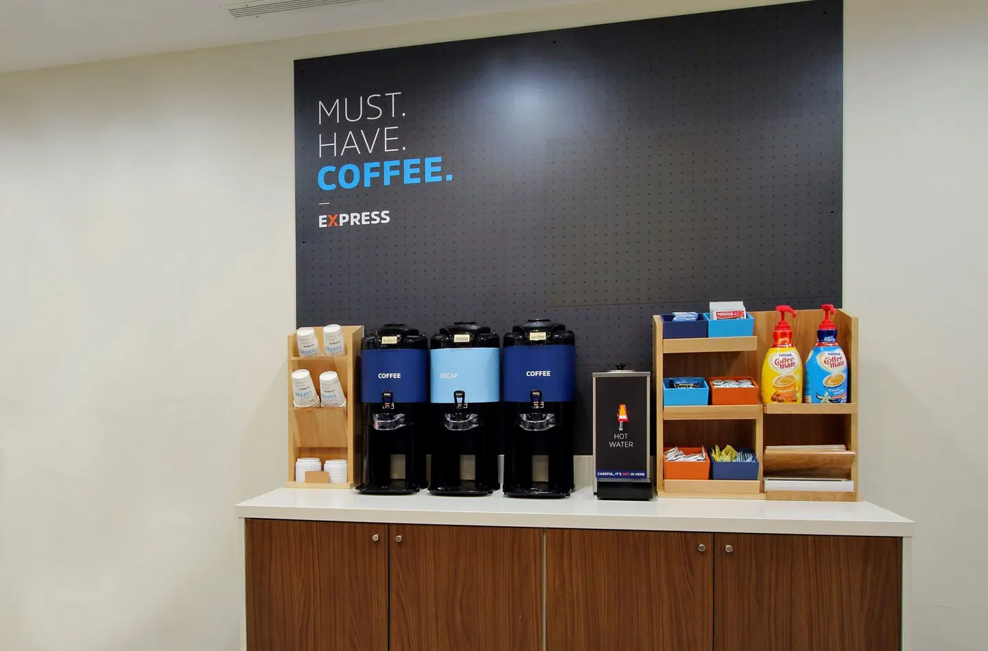 Holiday Inn Express & Suites Halifax Airport by IHG LOUNGE_LOBBY