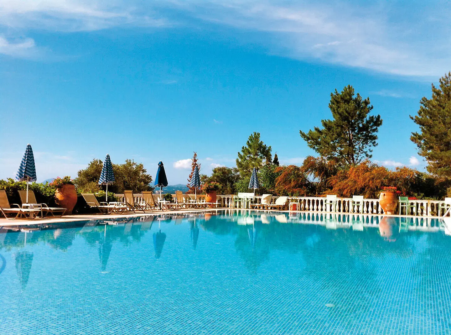Nautilus OUTDOOR_POOL