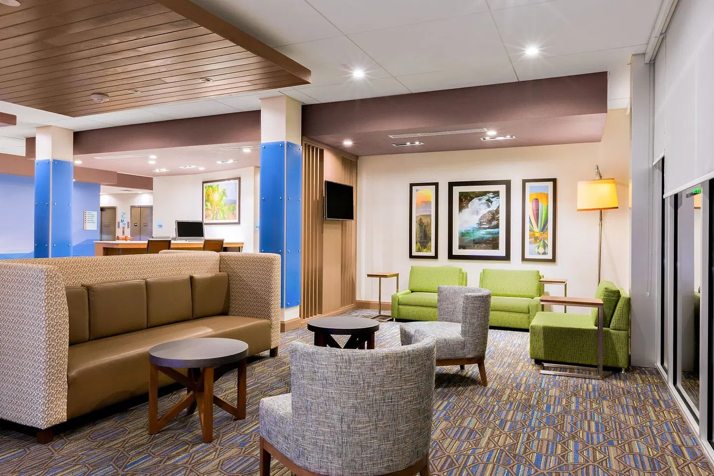 Holiday Inn Express And Suites Prosser - Yakima Valley Wine by IHG LOUNGE_LOBBY