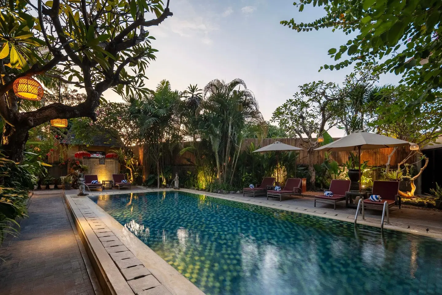 Pondok Sari Kuta OUTDOOR_POOL