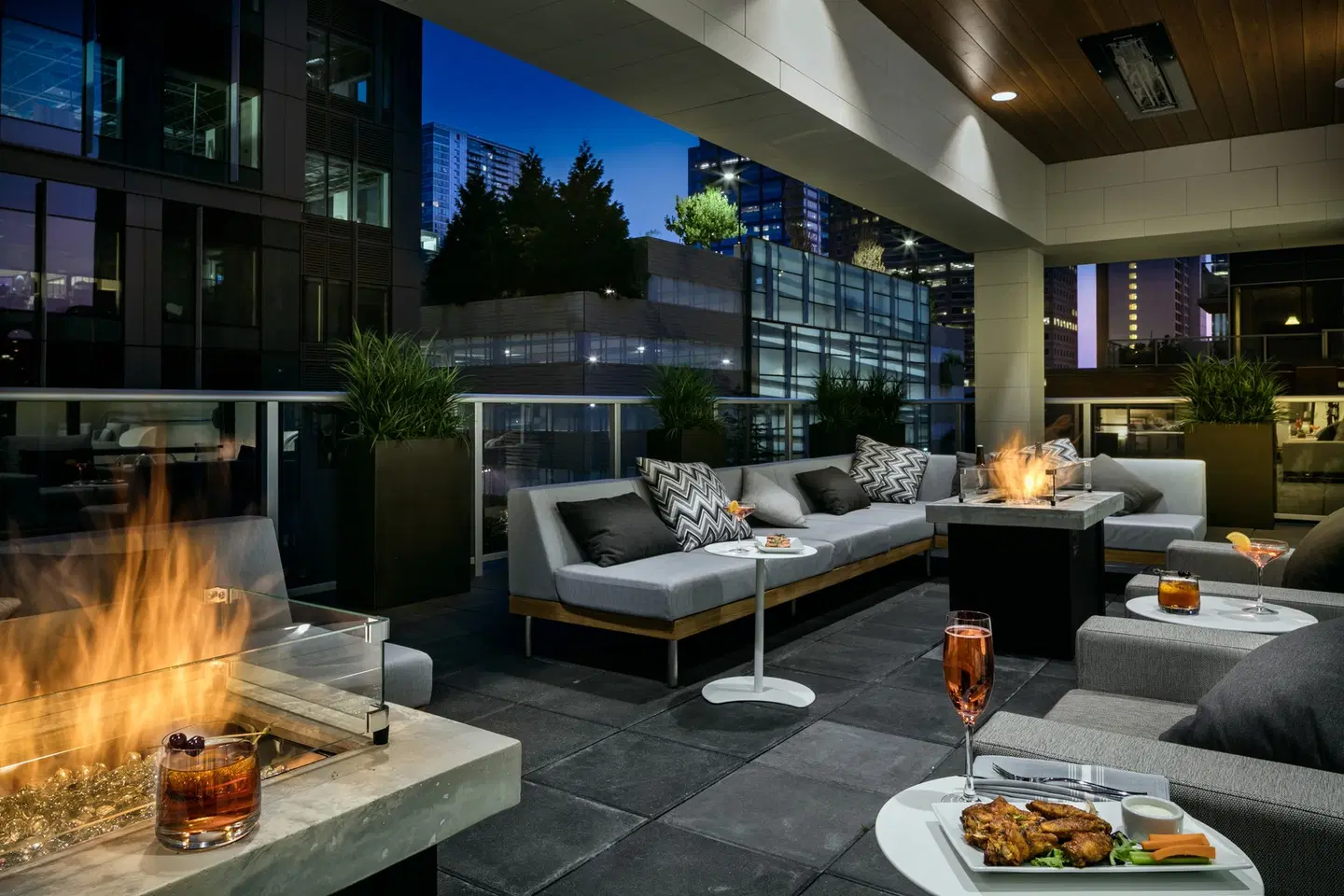 Hilton Garden Inn Seattle Bellevue Downtown Terrasse