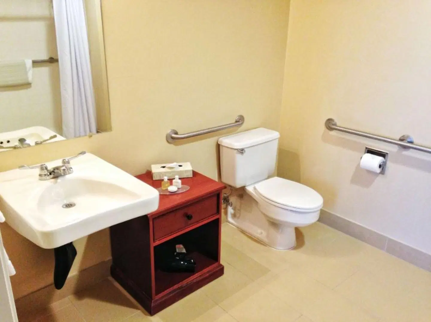 Coast Wenatchee Center Hotel Badezimmer