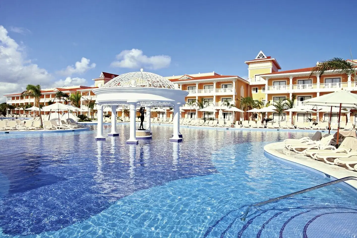 Bahia Principe Escape Aquamarine OUTDOOR_POOL