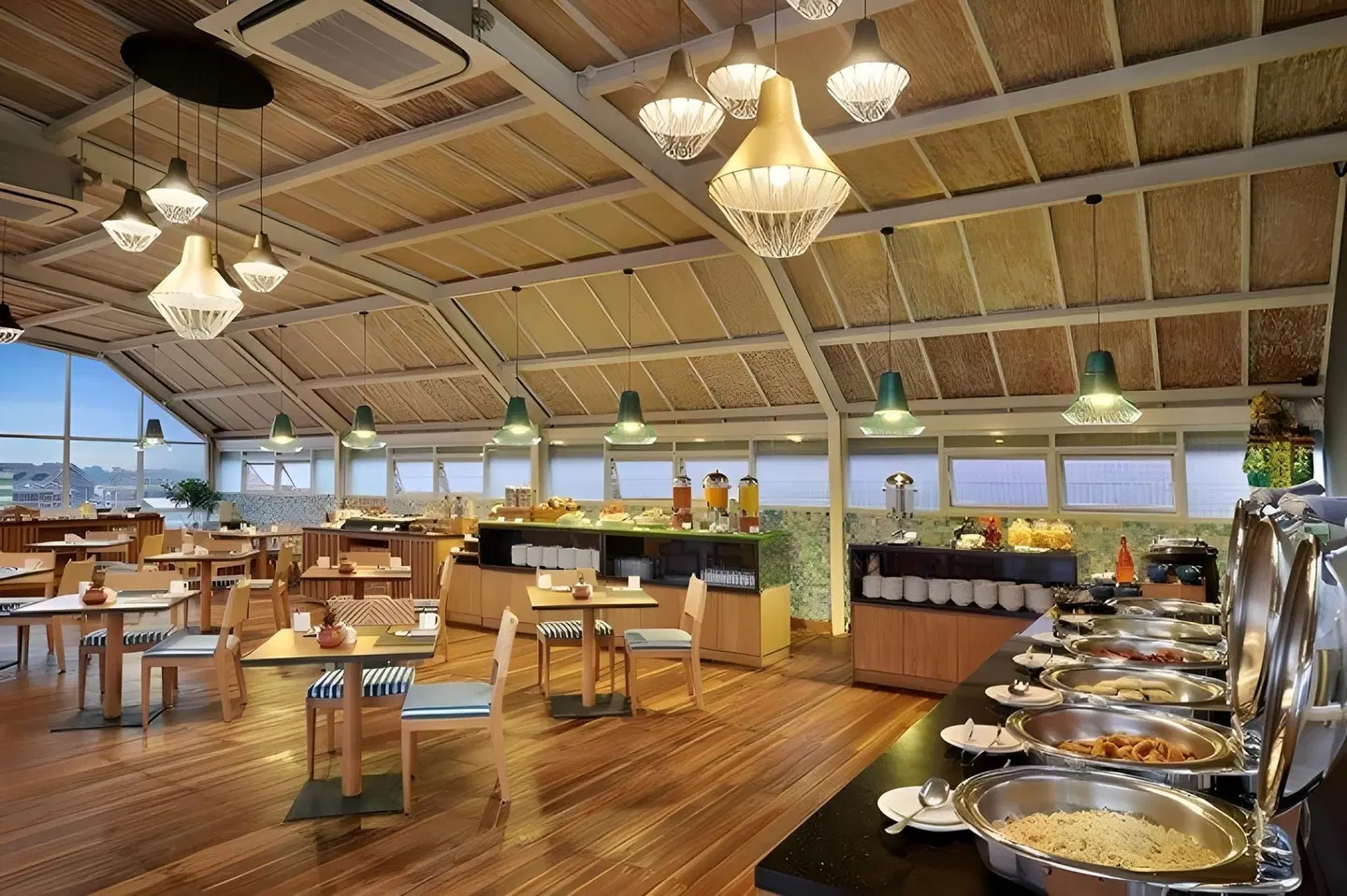 Aston Canggu Beach Resort Restaurant