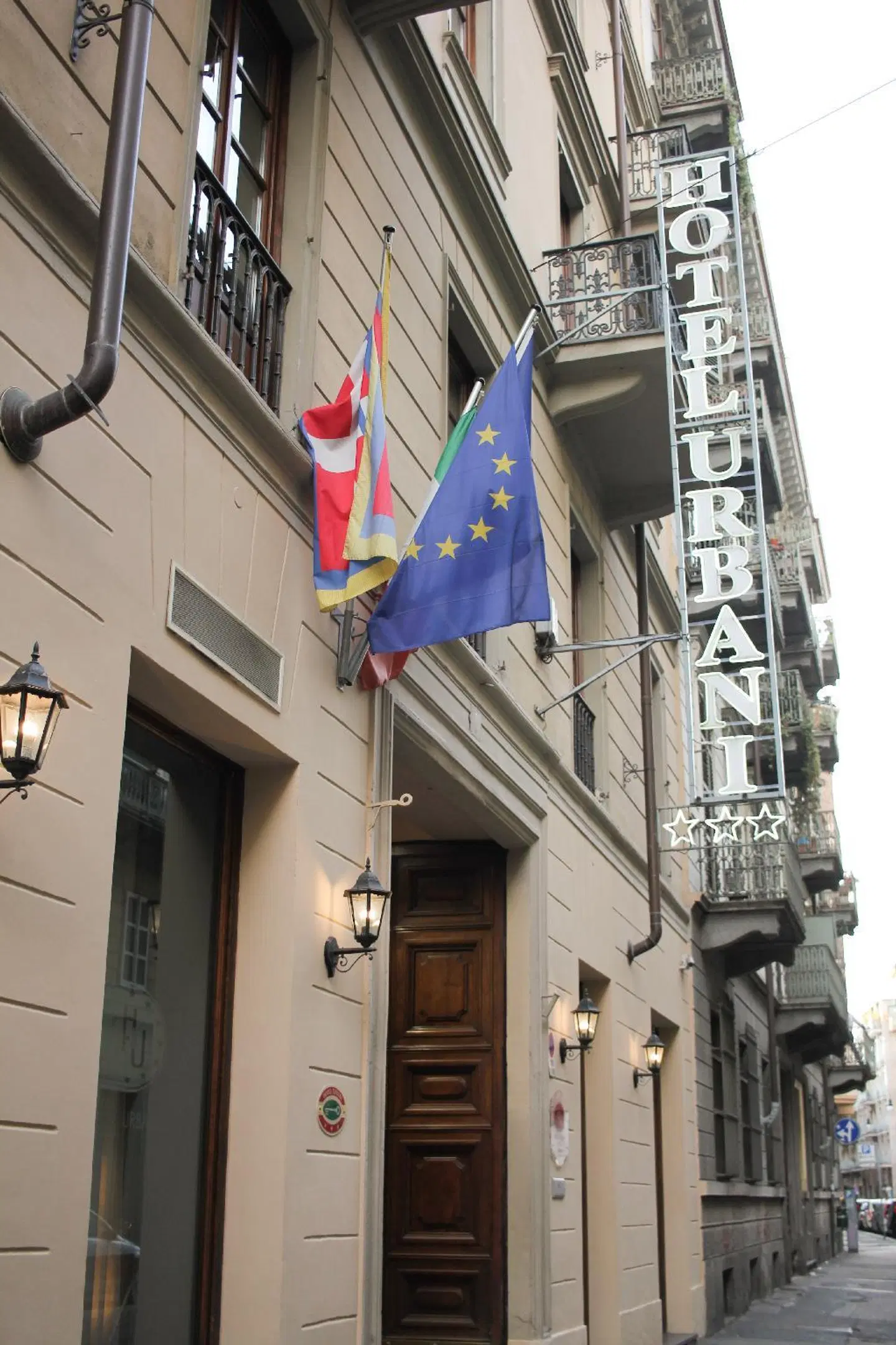 Urbani EXTERIOR