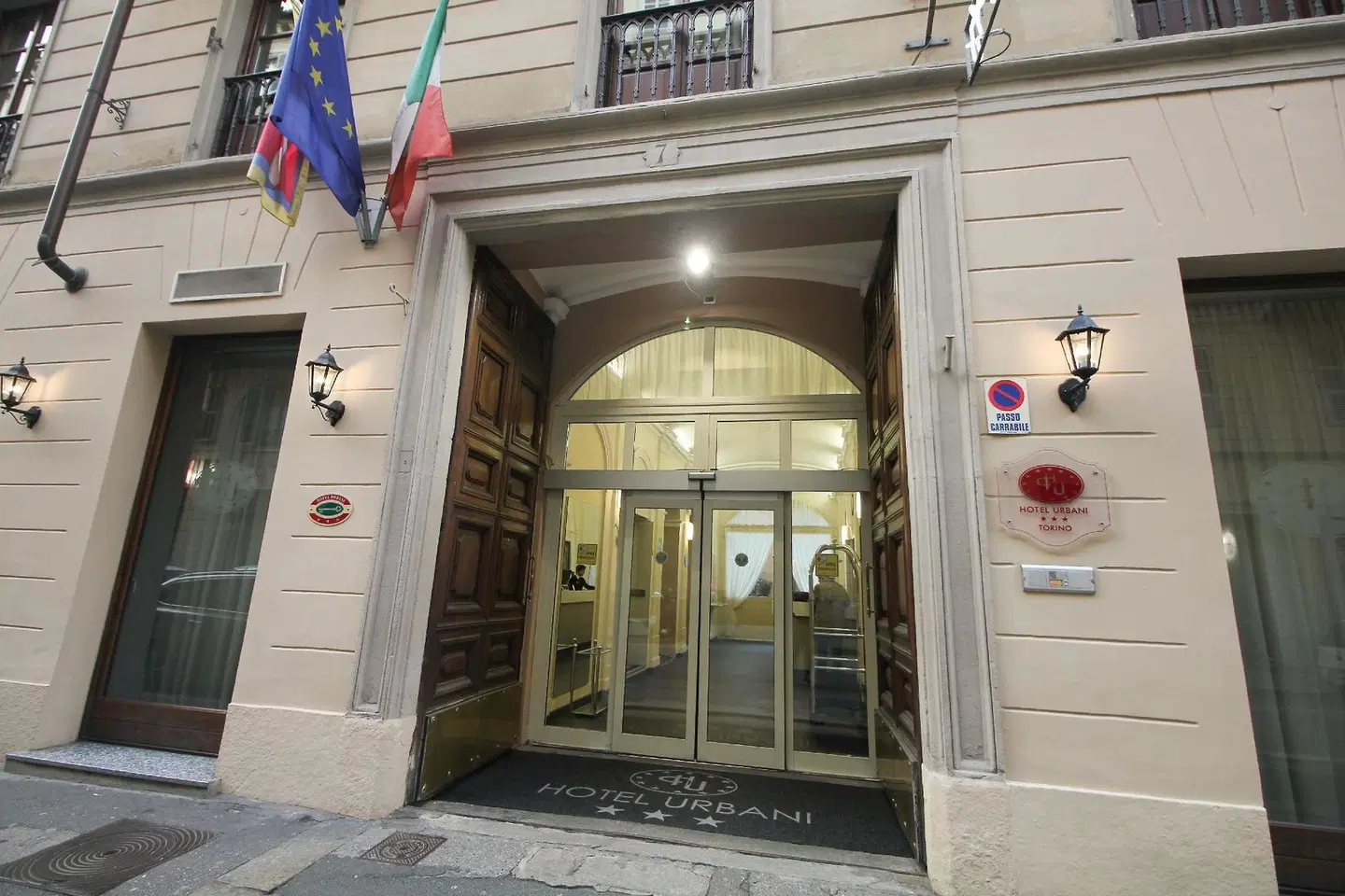 Urbani EXTERIOR