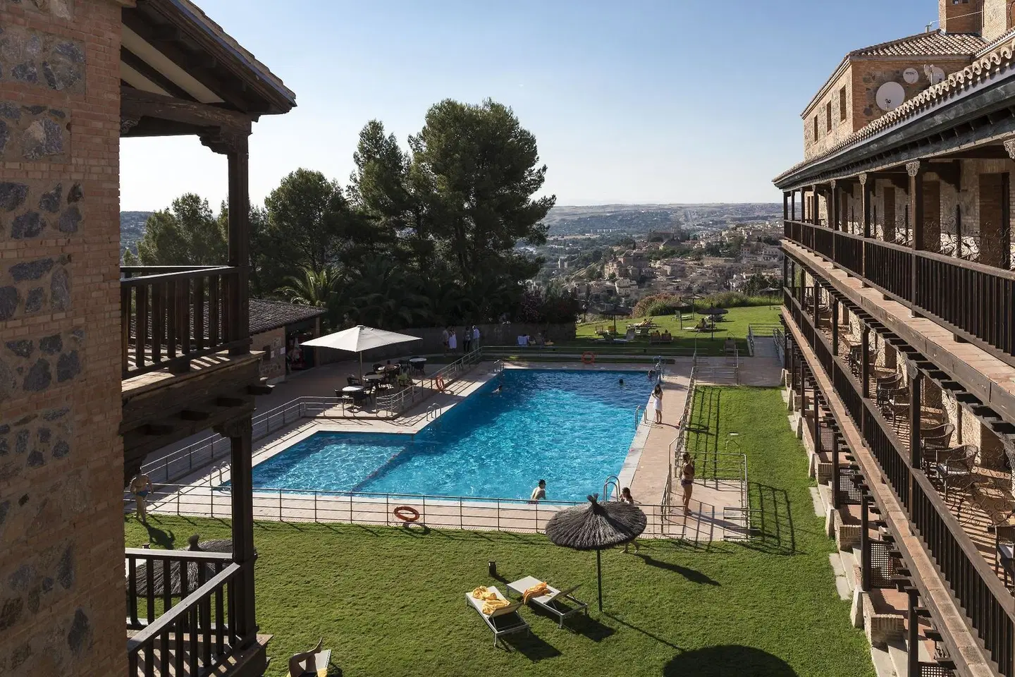 Parador de Toledo OUTDOOR_POOL