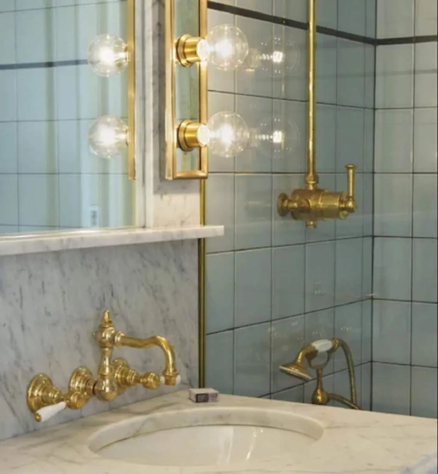 The Marlton Hotel Badezimmer