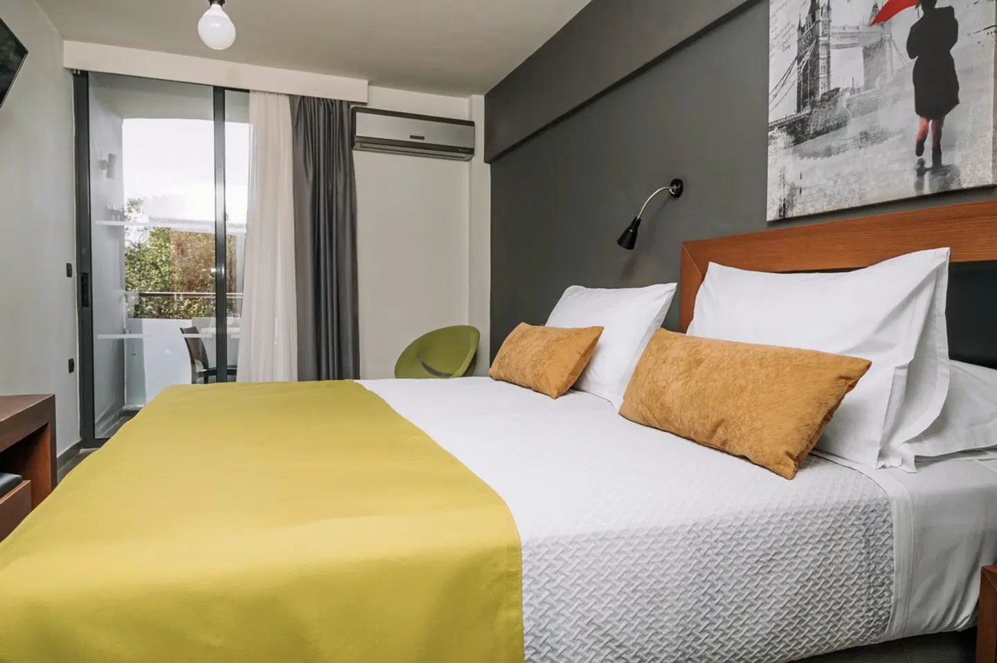 Amphitryon City Hotel ROOM_EXAMPLE
