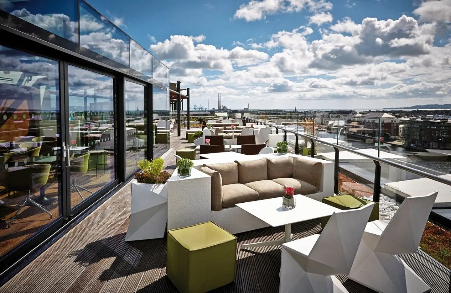 Anantara The Marker Dublin Terrasse