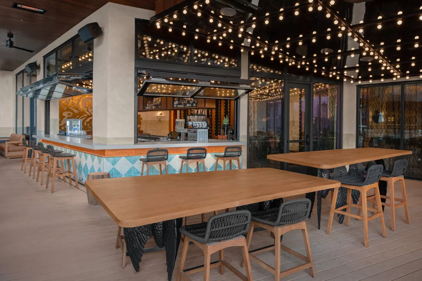 Hotel Fraye Nashville Midtown, Curio Collection By Hilton Bar