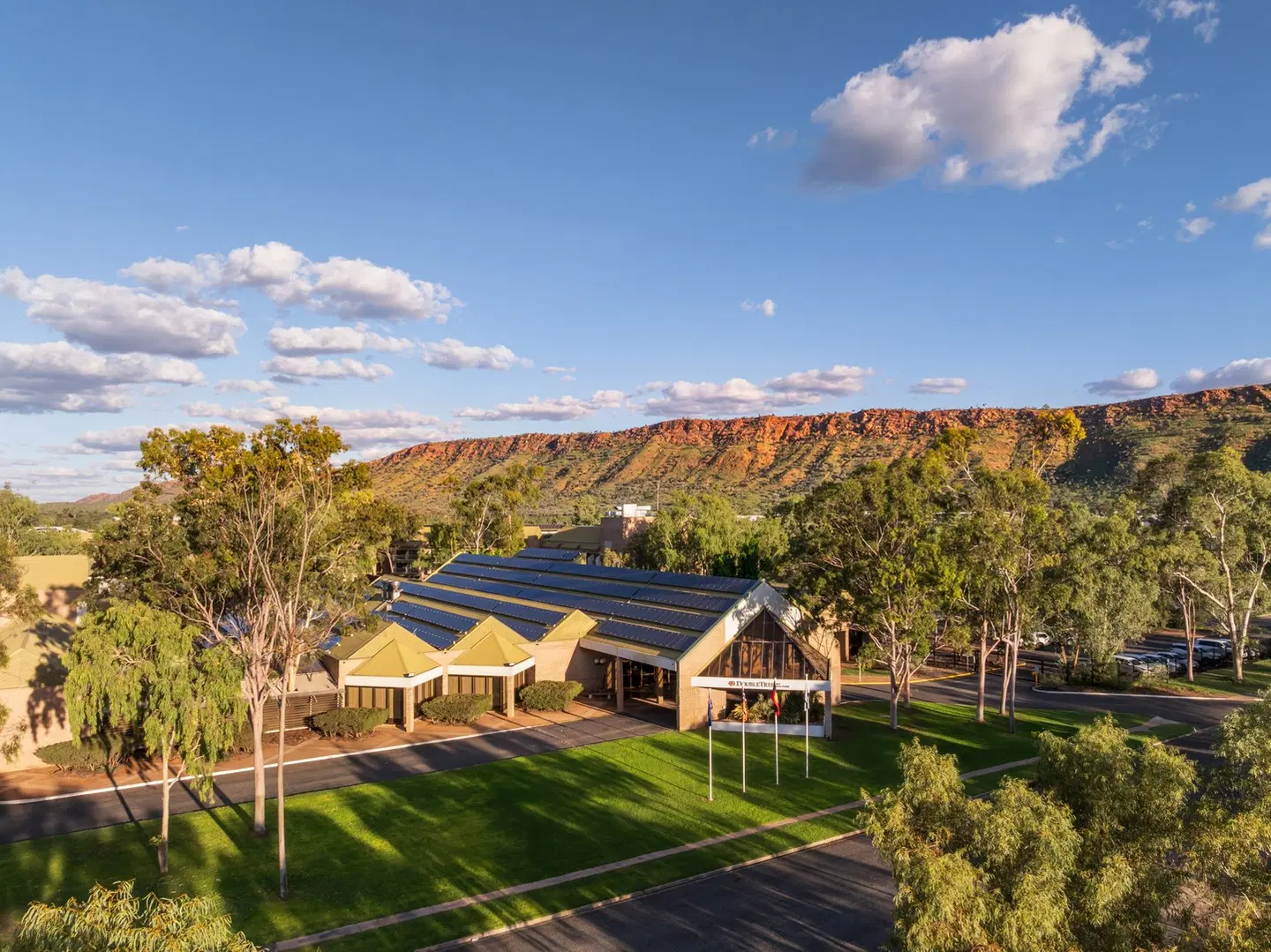 DoubleTree by Hilton Hotel Alice Springs Strand