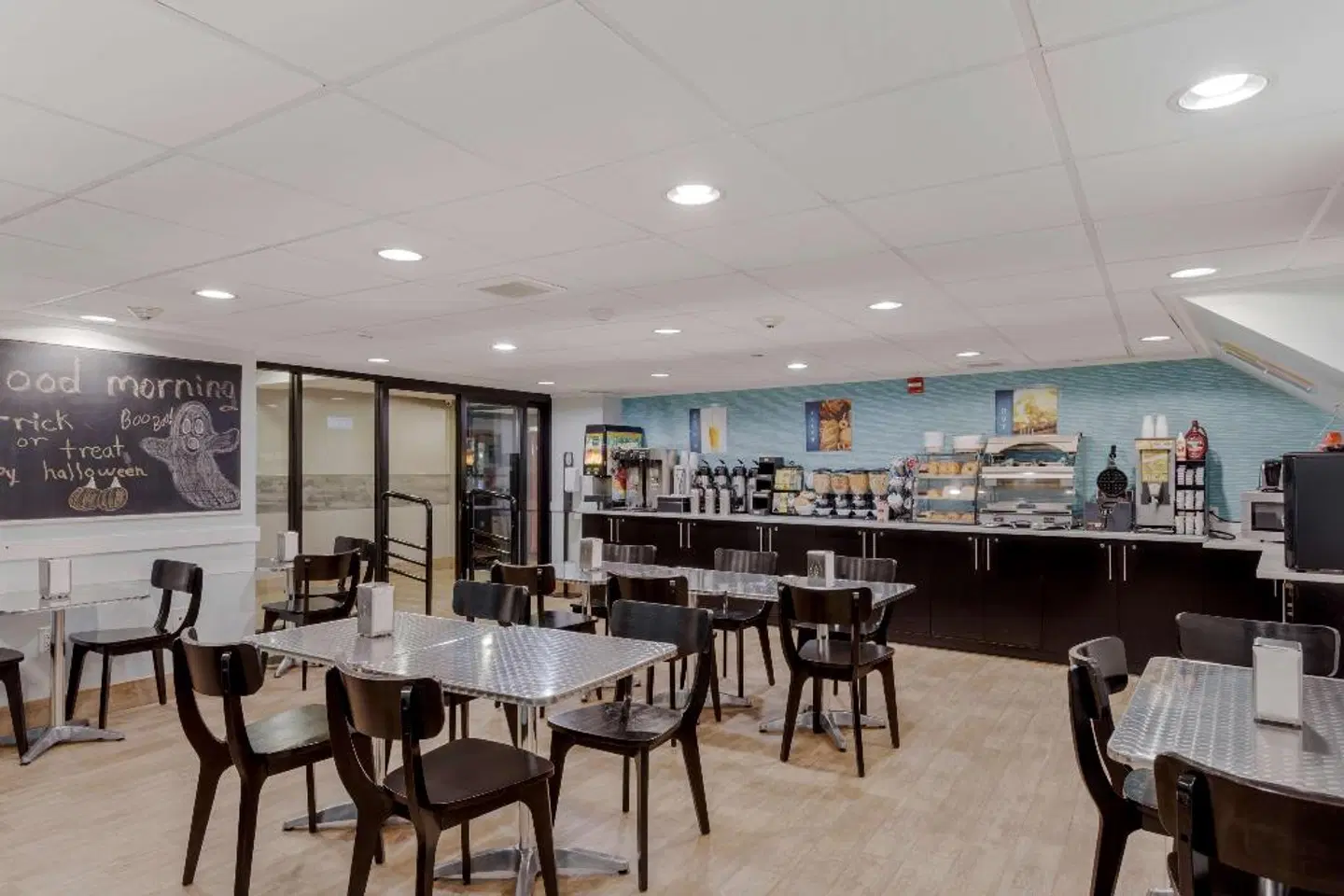 Best Western Plus Brooklyn Bay Hotel Restaurant