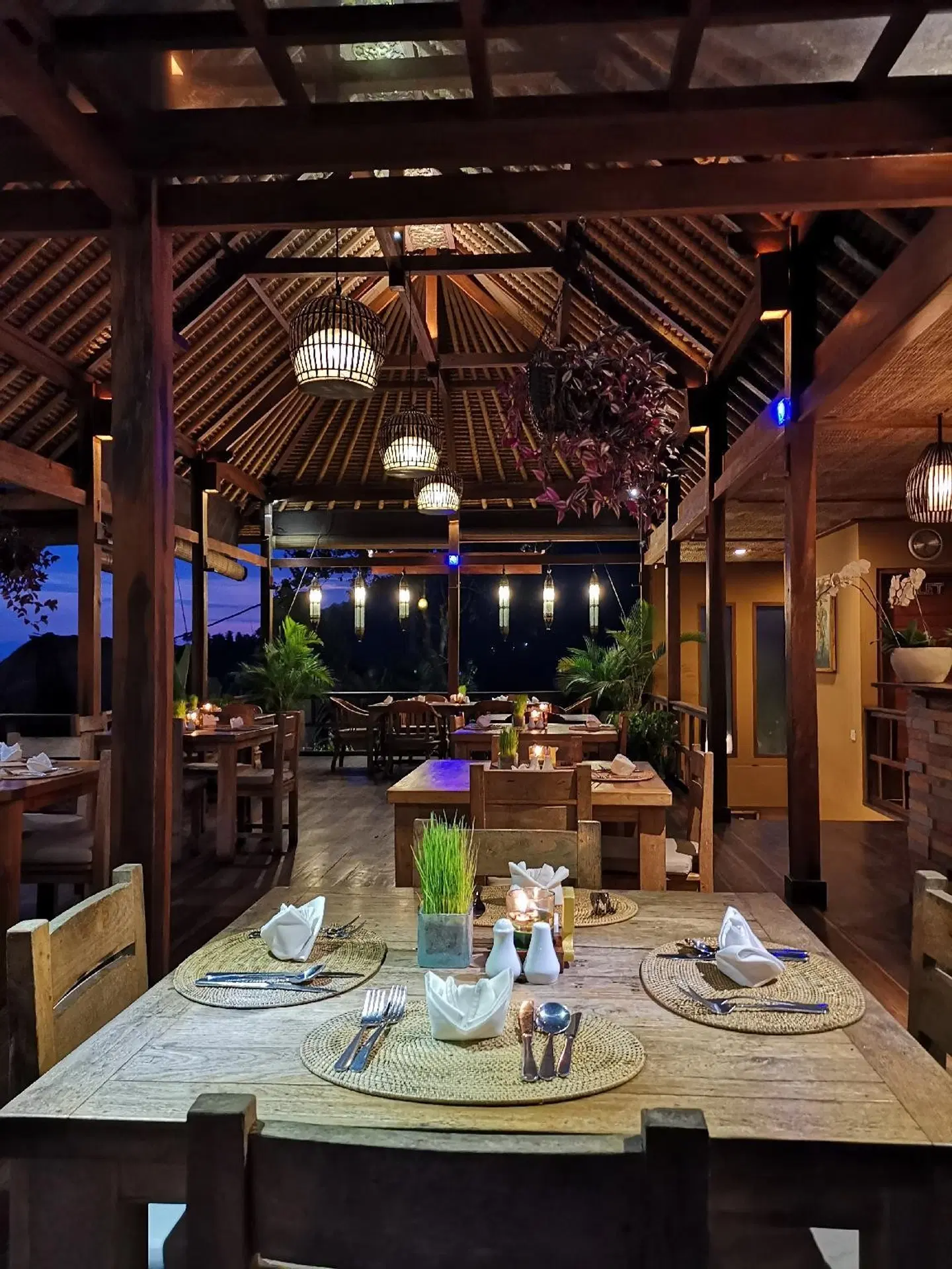 Sawah Indah Villa Restaurant